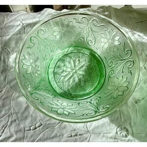 Indiana Glass 8 1/2" Chantilly Green Serving Bowl Set of 2